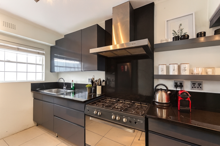 3 Bedroom Property for Sale in Sea Point Western Cape